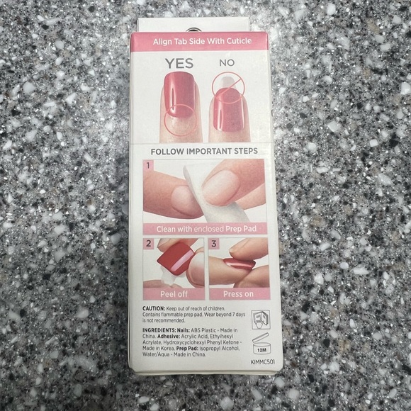 imPress Medium Purple Marble Press On Nails - Picture 3 of 6